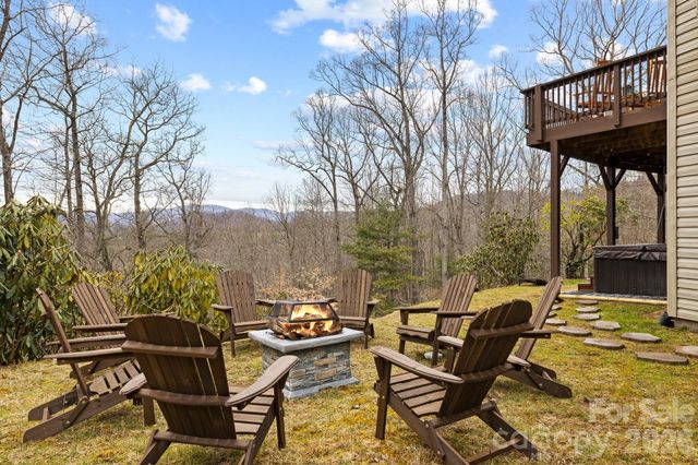 106 Bishop Cove Road, Fairview, NC 28730