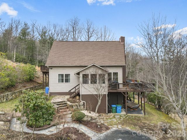 106 Bishop Cove Road, Fairview, NC 28730