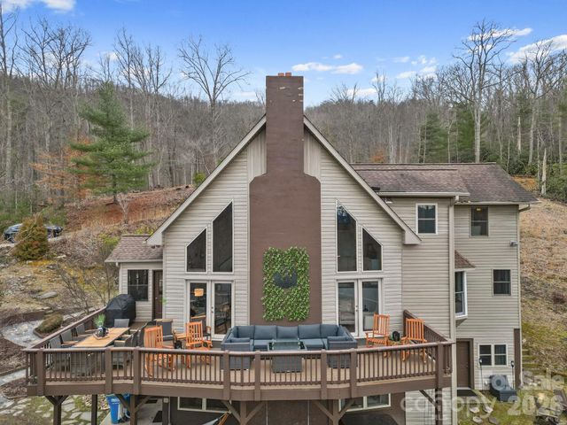 106 Bishop Cove Road, Fairview, NC 28730