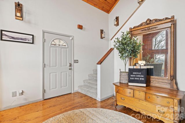 106 Bishop Cove Road, Fairview, NC 28730