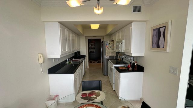 21055 Yacht Club Drive 1804, Aventura, FL 33180