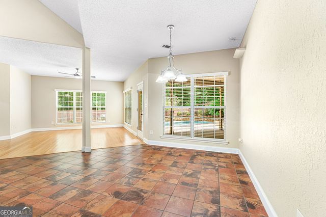 2022 Melrose Place, Kathleen, GA 31047