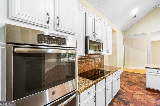 2022 Melrose Place, Kathleen, GA 31047