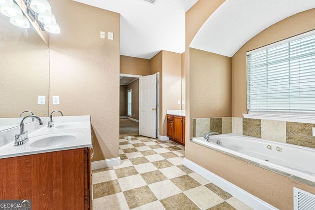 2022 Melrose Place, Kathleen, GA 31047