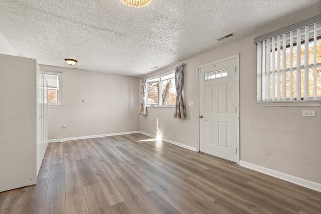 24 Algonquin Rd, Chelmsford, MA 01824