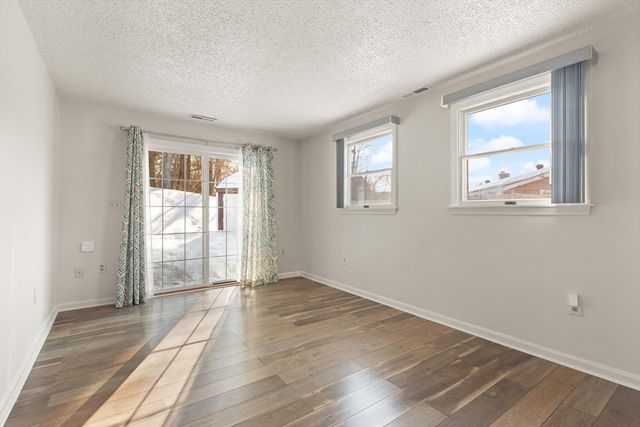 24 Algonquin Rd, Chelmsford, MA 01824