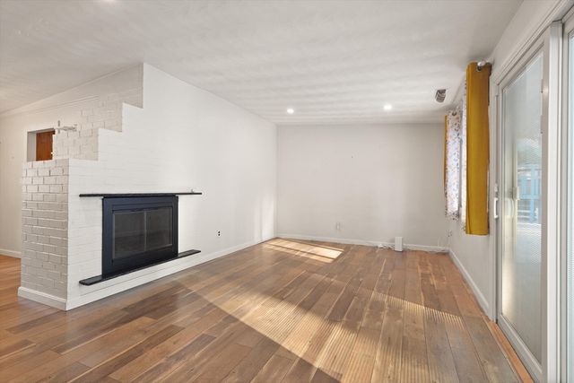 24 Algonquin Rd, Chelmsford, MA 01824