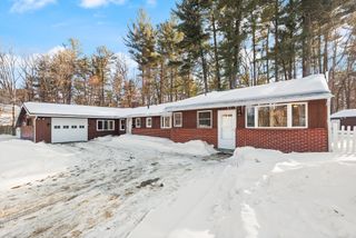 24 Algonquin Rd, Chelmsford, MA 01824