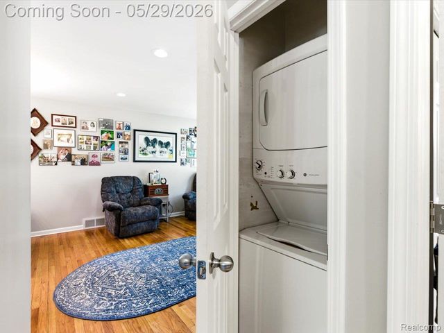 651 Carolina Avenue, Marysville, MI 48040