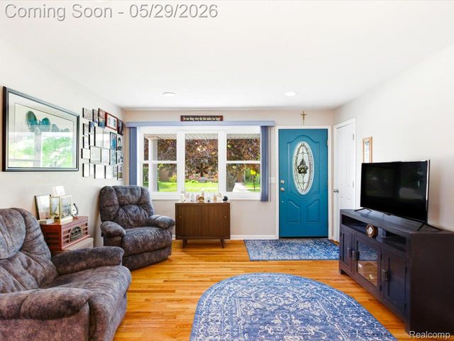651 Carolina Avenue, Marysville, MI 48040