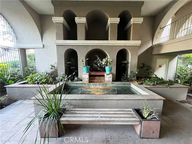 555 Maine Avenue 304, Long Beach, CA 90802