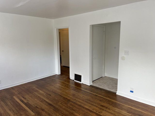 5111 N 62nd STREET, Milwaukee, WI 53218