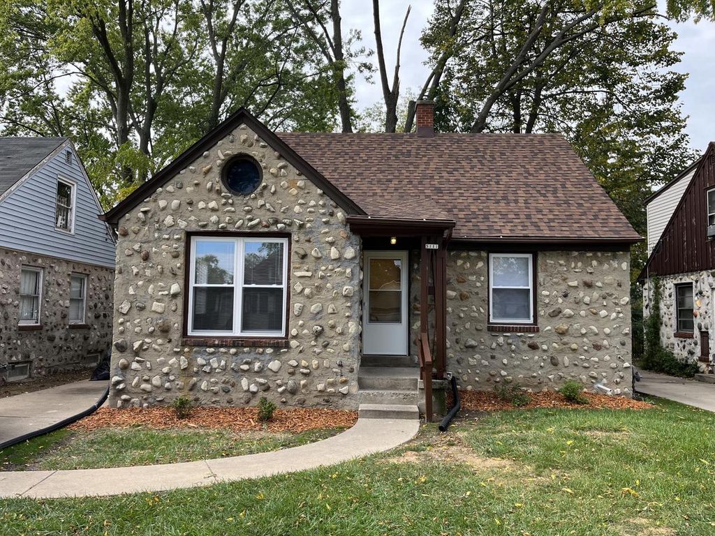 5111 N 62nd STREET, Milwaukee, WI 53218