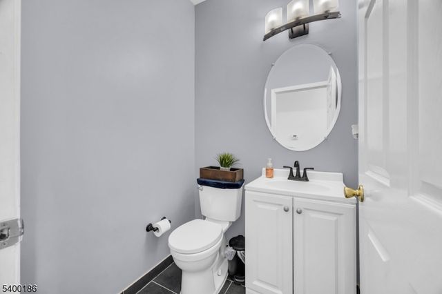 101 Timberhill Dr, Franklin Twp., NJ 08823