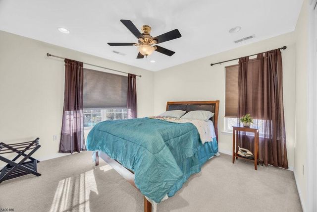 101 Timberhill Dr, Franklin Twp., NJ 08823