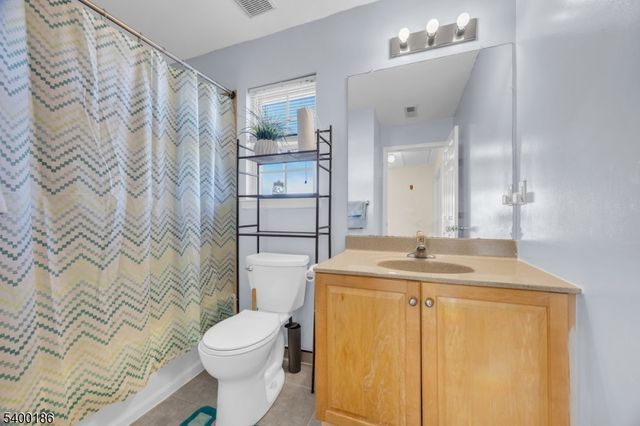 101 Timberhill Dr, Franklin Twp., NJ 08823