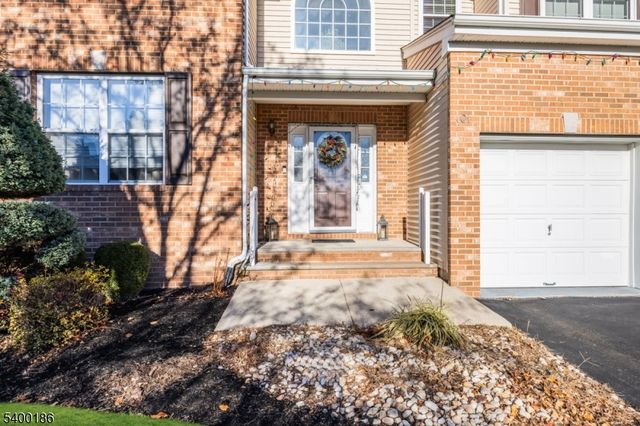 101 Timberhill Dr, Franklin Twp., NJ 08823