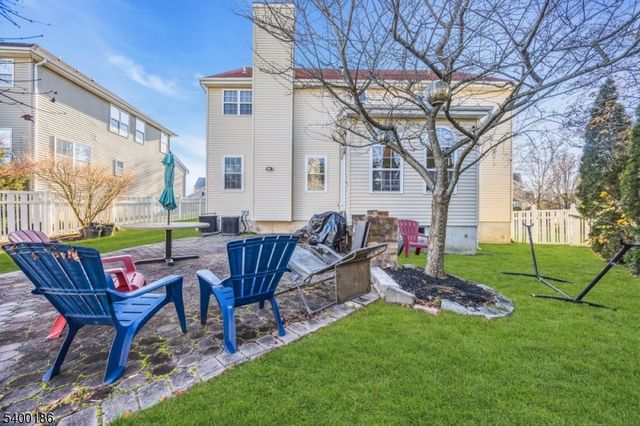 101 Timberhill Dr, Franklin Twp., NJ 08823