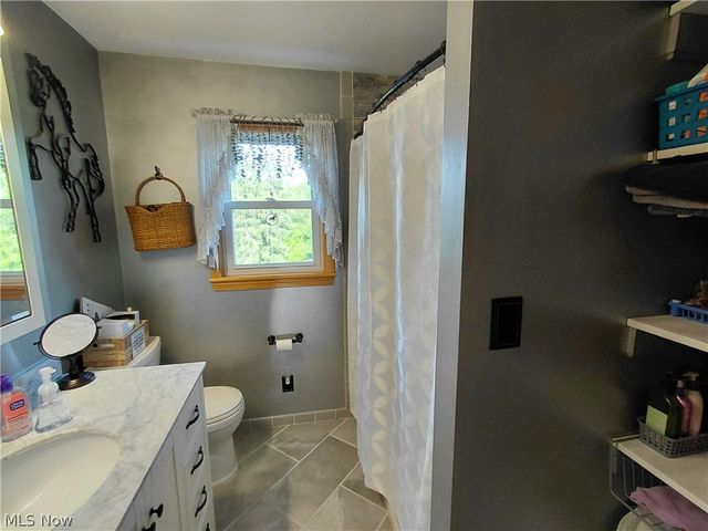 242 Cedar Road, Richmond, OH 43944
