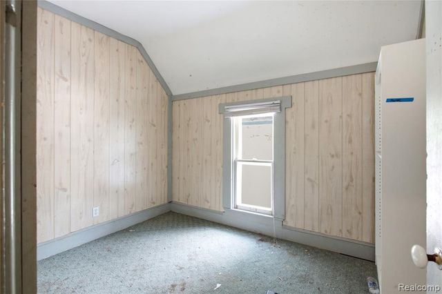 201 W Liberty Street, South Lyon, MI 48178