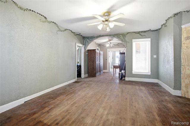 201 W Liberty Street, South Lyon, MI 48178