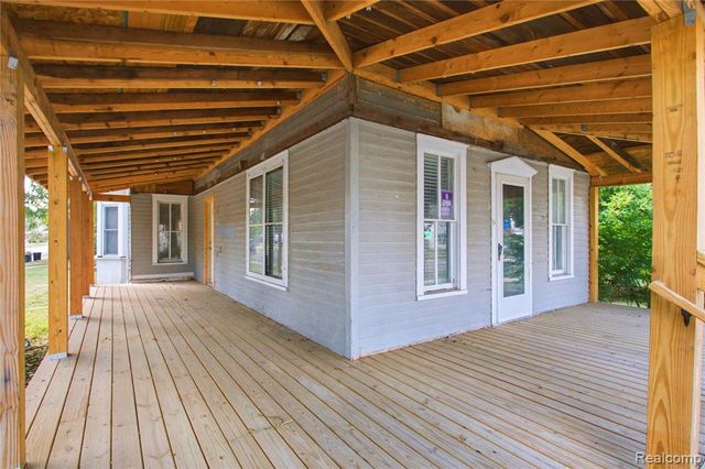 201 W Liberty Street, South Lyon, MI 48178