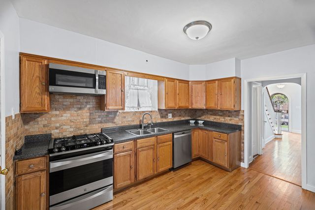 1646 N Sayre Avenue, Chicago, IL 60707