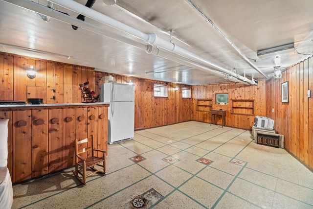 1646 N Sayre Avenue, Chicago, IL 60707