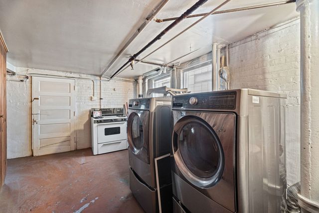 1646 N Sayre Avenue, Chicago, IL 60707