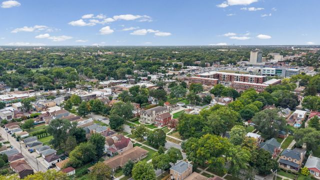 1646 N Sayre Avenue, Chicago, IL 60707
