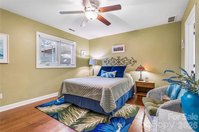 14021 Queens Harbor Road, Charlotte, NC 28278