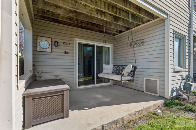 14021 Queens Harbor Road, Charlotte, NC 28278