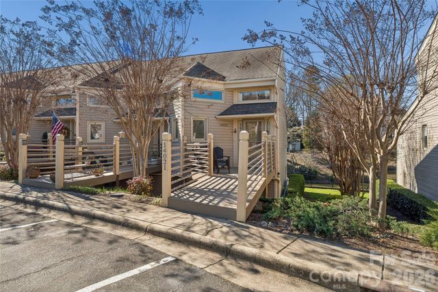 14021 Queens Harbor Road, Charlotte, NC 28278