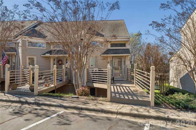 14021 Queens Harbor Road, Charlotte, NC 28278