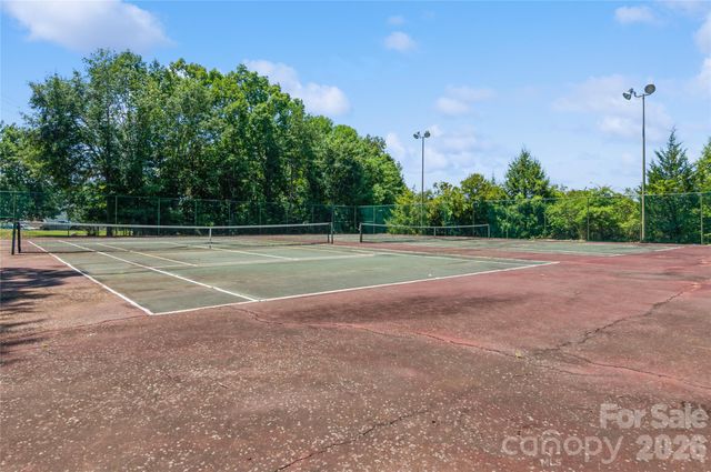 14021 Queens Harbor Road, Charlotte, NC 28278