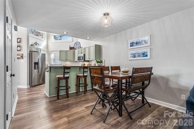 14021 Queens Harbor Road, Charlotte, NC 28278