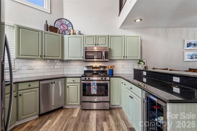 14021 Queens Harbor Road, Charlotte, NC 28278