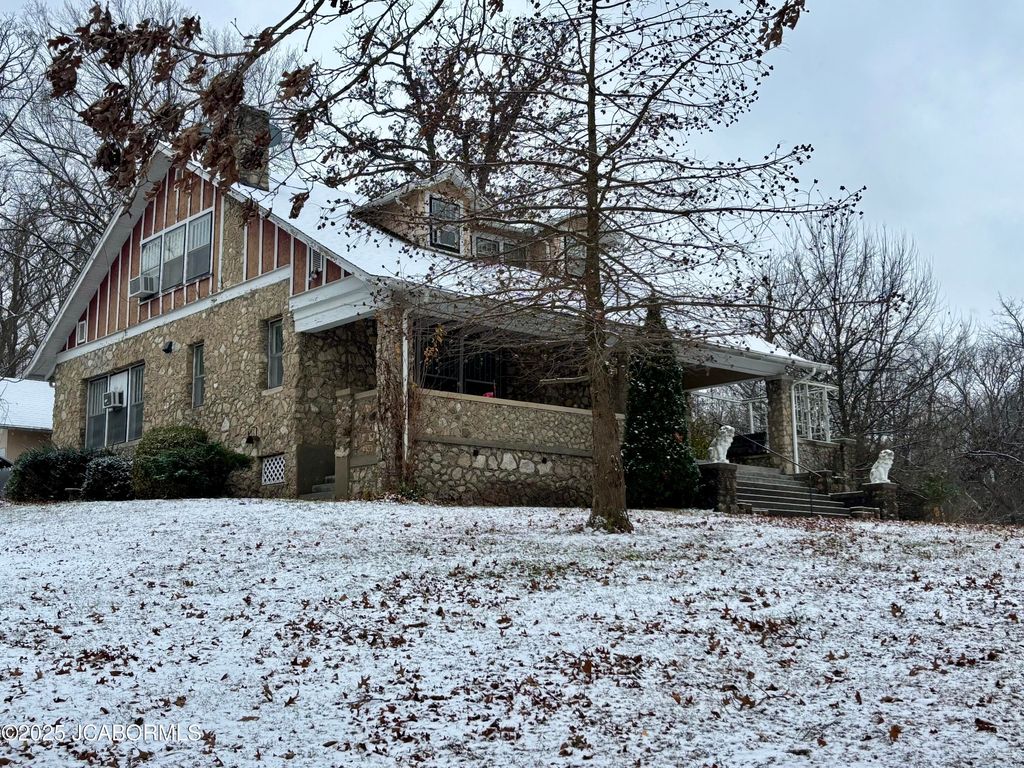 1606-1608 E MCCARTY STREET, Jefferson City, MO 65101