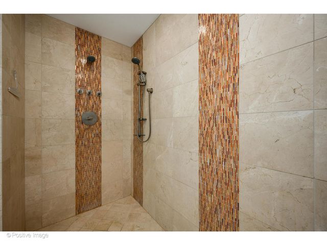 150 W Superior Street 1404, Chicago, IL 60610