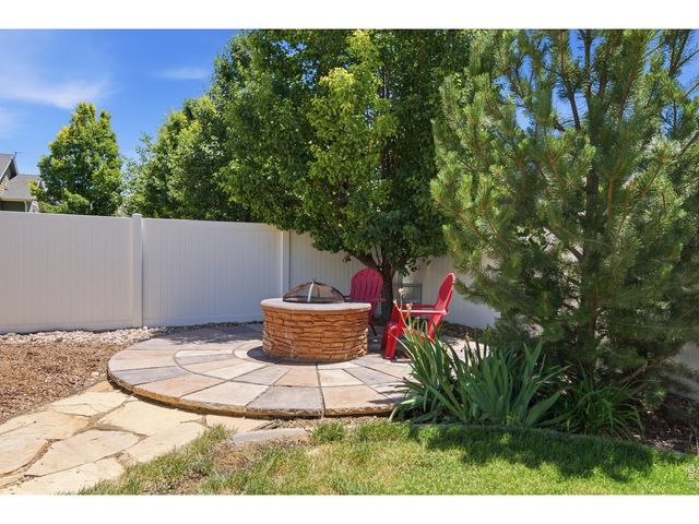 2710 Hydra Dr, Loveland, CO 80537