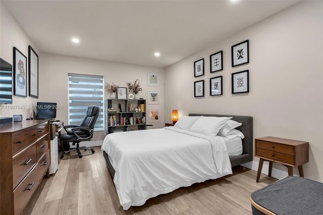 7473 SW 82nd St A314, Miami, FL 33143