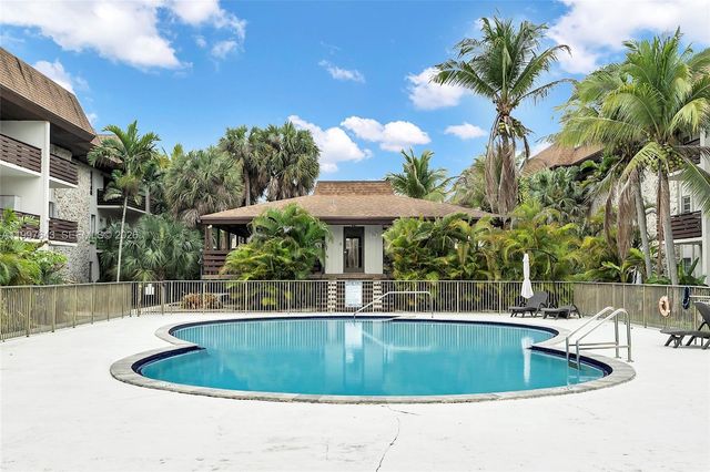 7473 SW 82nd St A314, Miami, FL 33143