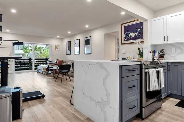 7473 SW 82nd St A314, Miami, FL 33143