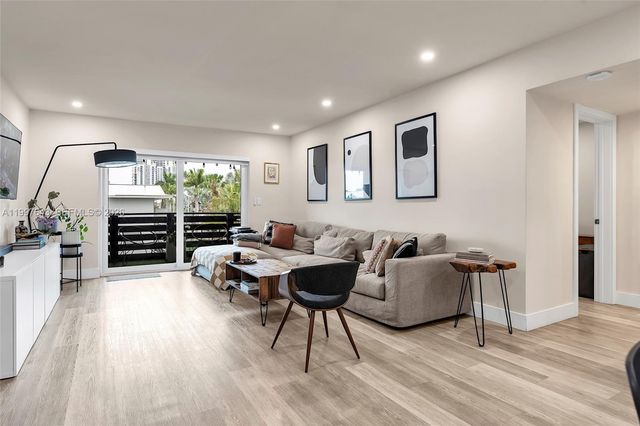 7473 SW 82nd St A314, Miami, FL 33143