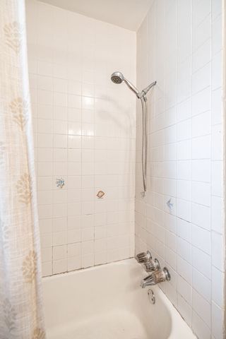 572 Hawkins Dr, Gallatin, TN 37066