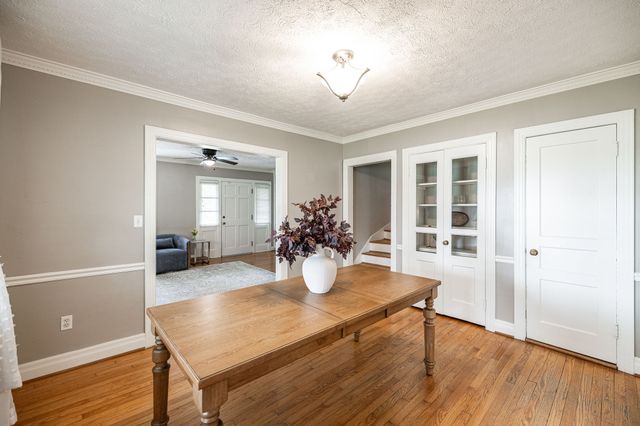 572 Hawkins Dr, Gallatin, TN 37066