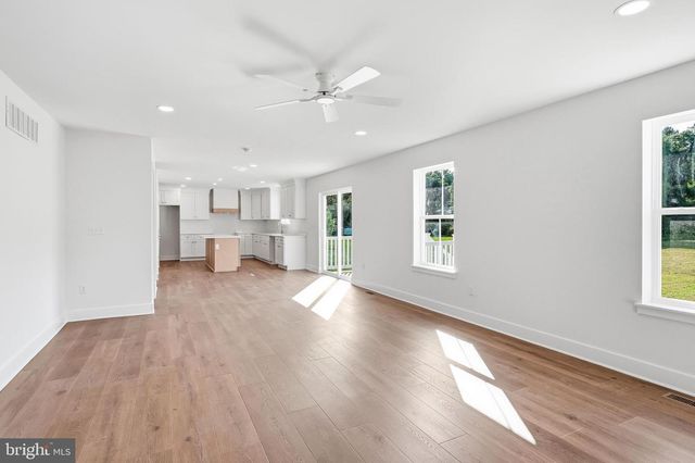 413 ATCO AVE, Atco, NJ 08004