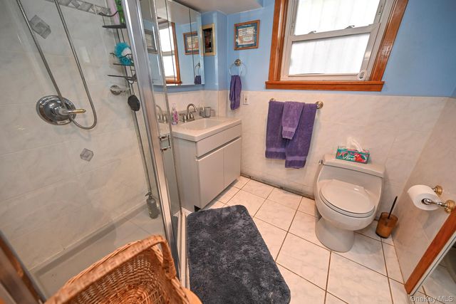 7601 58th Road, Middle Village, NY 11379