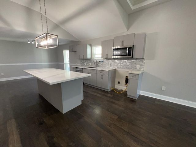 401 Walton Street, Houston, TX 77009