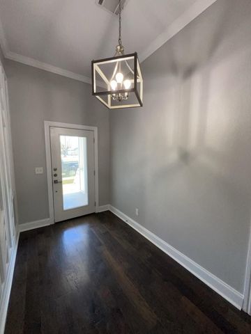 401 Walton Street, Houston, TX 77009